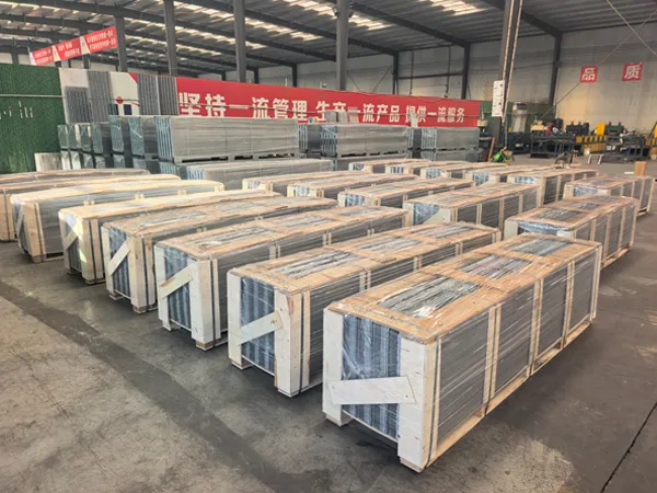 Neatly stacked non-removal formwork mesh